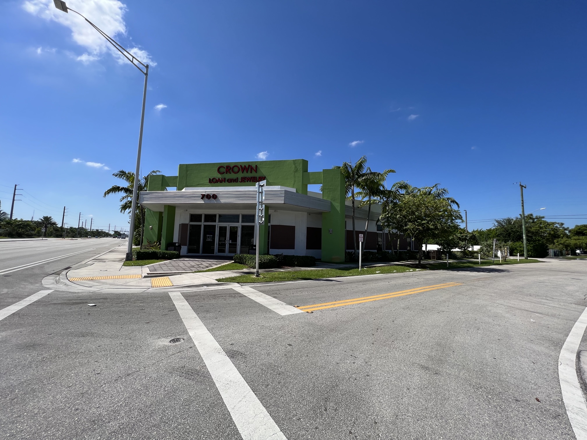 Crown Pawn main storefront in South Florida